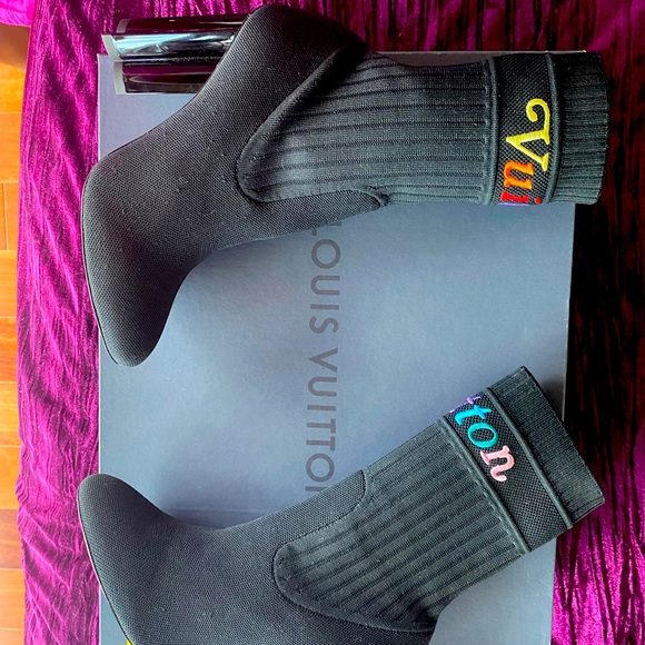 Brand New - LOUIS VUITTON Silhouette Ankle Boot - Picture 3 of 6